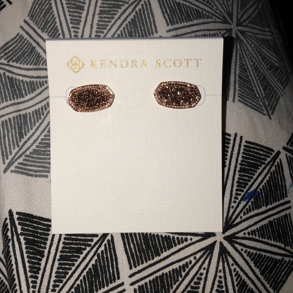 brand new kendra scott earrings NEVER WORN!!